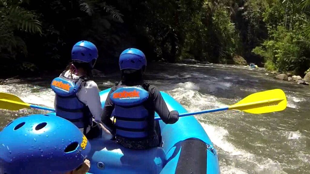 MENGAPA MEMILIH RAFTING BALI SOBEK?