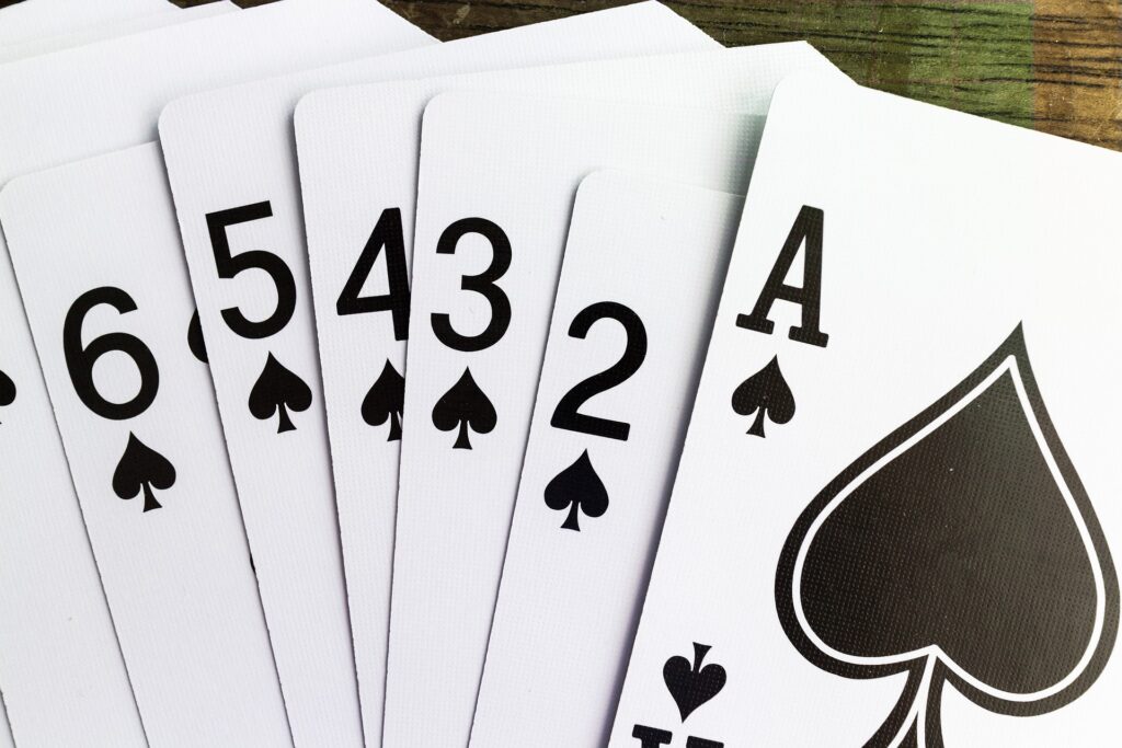 HOW TO DETERMINE CARD VALUE IN BLACKJACK?